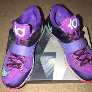 Men’s KD 7 Grapes!